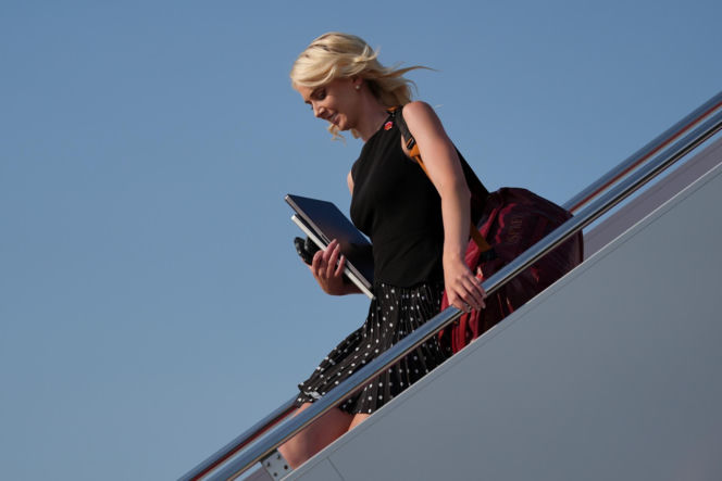Plotkują o romansie Trumpa z młodą blondynką! Asystentka na celowniku