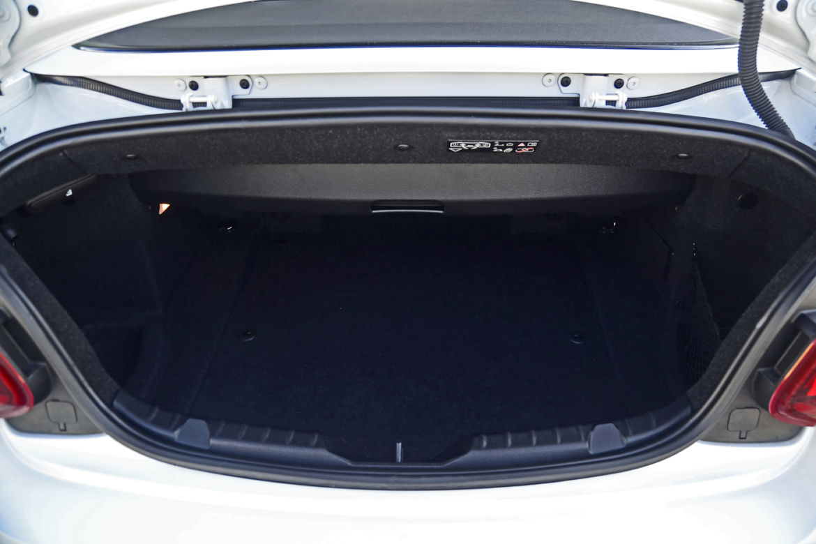 BMW 220i Cabrio M-package