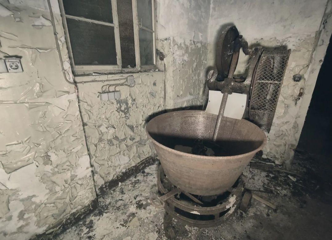 	Bydgoszczanie zwiedzją opuszczone domy. W Niemczech byli w starej fabryce czekolady i zapomnianym sanatorium