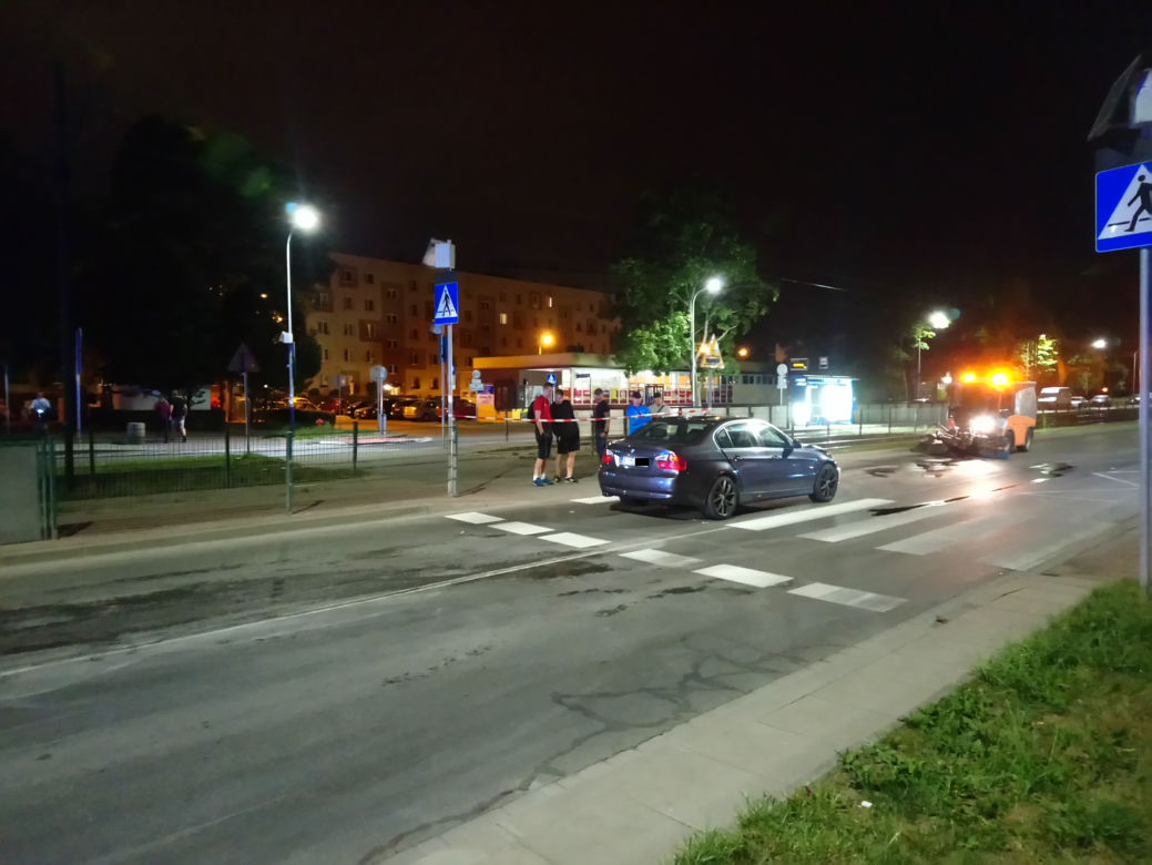 Koszmarny wypadek w Krakowie. Wbiegł wprost pod BMW, zginął na miejscu