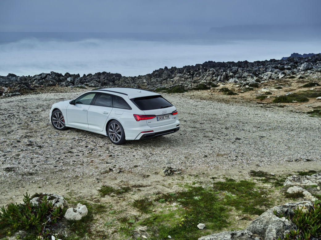 (2020) Audi A6 Avant TFSI e quattro