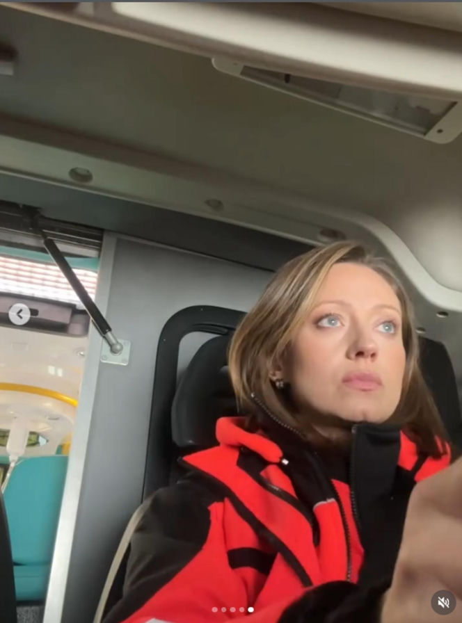 Na sygnale na planie. Sonia (Natalia Rewińska)