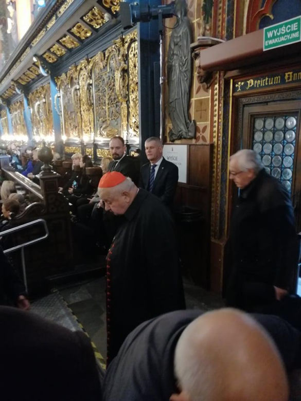 Ostatnie pożegnanie Wandy Półtawskiej. Kard. Dziwisz: "Księga jej życia została zamknięta"