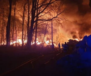 Pożar składowiska odpadów w Pionkach