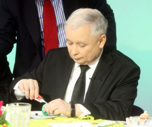 Prezes Jarosław Kaczyński malował PiSanki