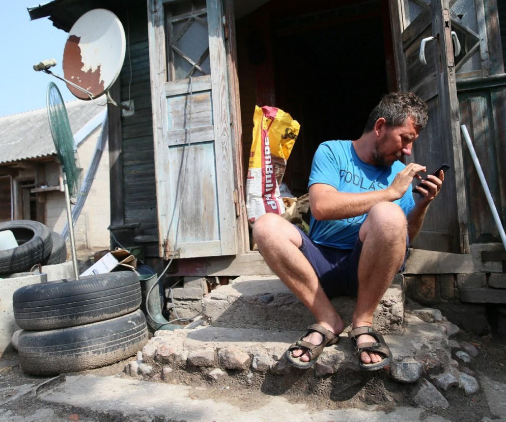 Rolnicy. Podlasie. Tak kiedyś mieszkali Gienek i Andrzej z Plutycz. Fani mogą być w szoku!