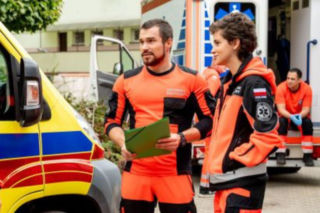 Na sygnale. Bolesny upadek z dachu i perfidne kłamstwa Zdzisia