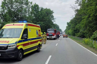 Gmina Sadowne: Przewrócona ciężarówka i wahadło w Płatkownicy na DK 50