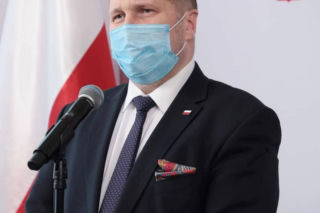 Do kiedy nauka zdalna 2022? Ma być skrócona! Powrót do szkół jeszcze w lutym 2022?! Minister Czarnek zdradził szczegóły [1.02.2022]