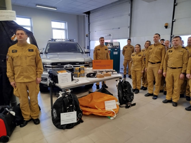 Nowy sprzęt trafi do strażaków z Siedlec, Łosic, Makowa Mazowieckiego, Ostrołęki, Ostrowi Mazowieckiej, Pułtuska, Sokołowa Podlaskiego, Węgrowa i Wyszkowa