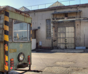 Najstarsza zajezdnia tramwajowa w Łodzi sfotografowana przez Radka Stępnia z Urban Explorers Łódź