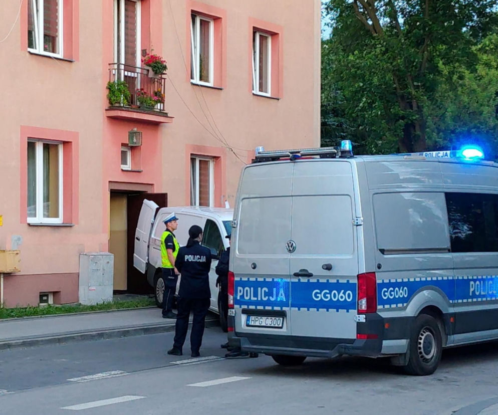 Cztery ciała w mieszkaniu! Wśród zmarłych zaledwie 8-dniowe dziecko