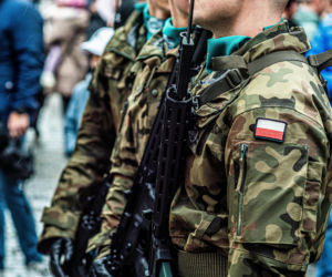 Wyrok dla żołnierza po strzałach na granicy z Białorusią. Karol S. nie przyznaje się do winy