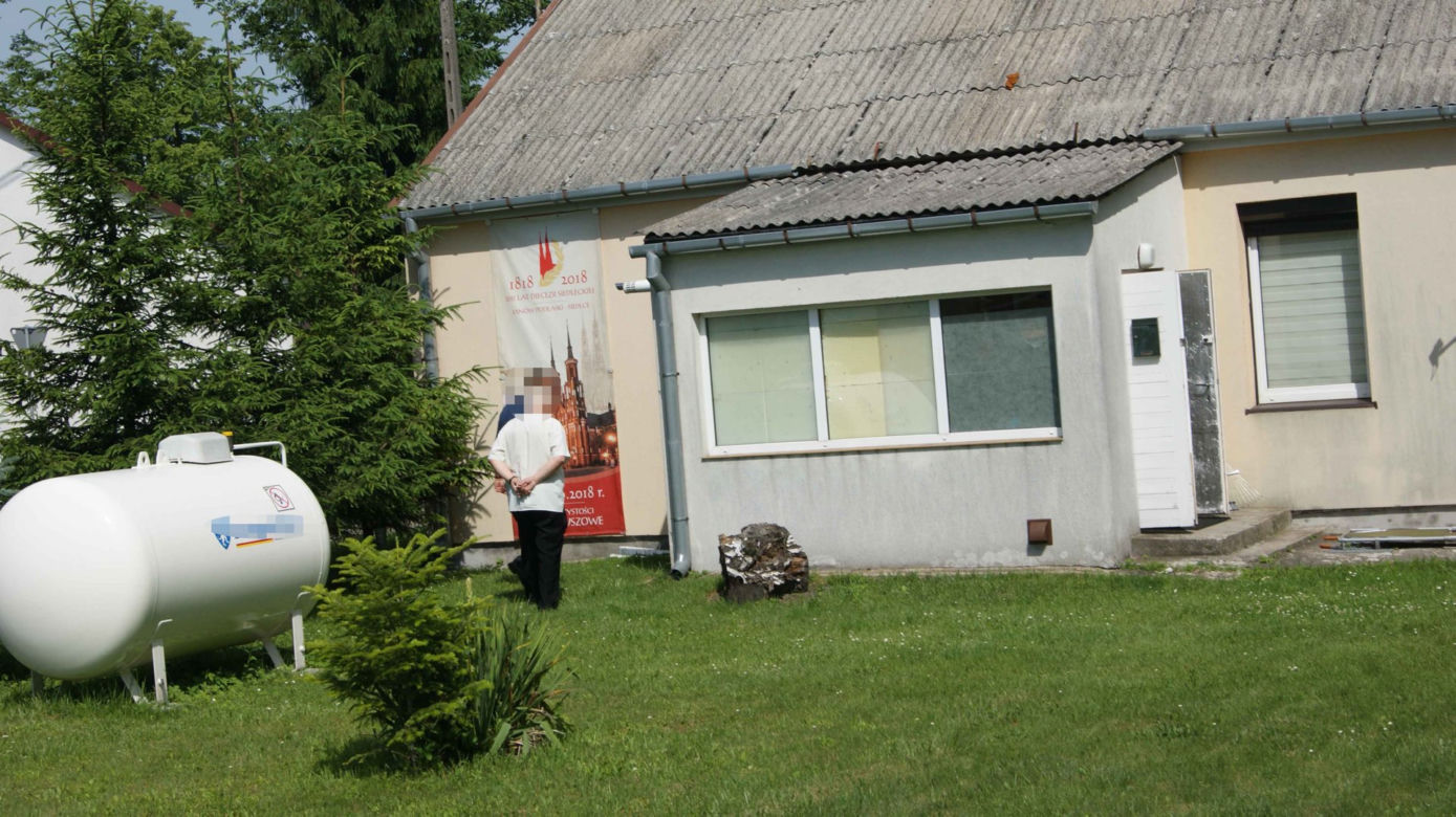 Ksiądz powiesił się na plebanii