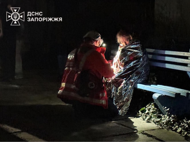 Niespokojna noc na Ukrainie! Rosjanie uderzyli w bloki i pociąg