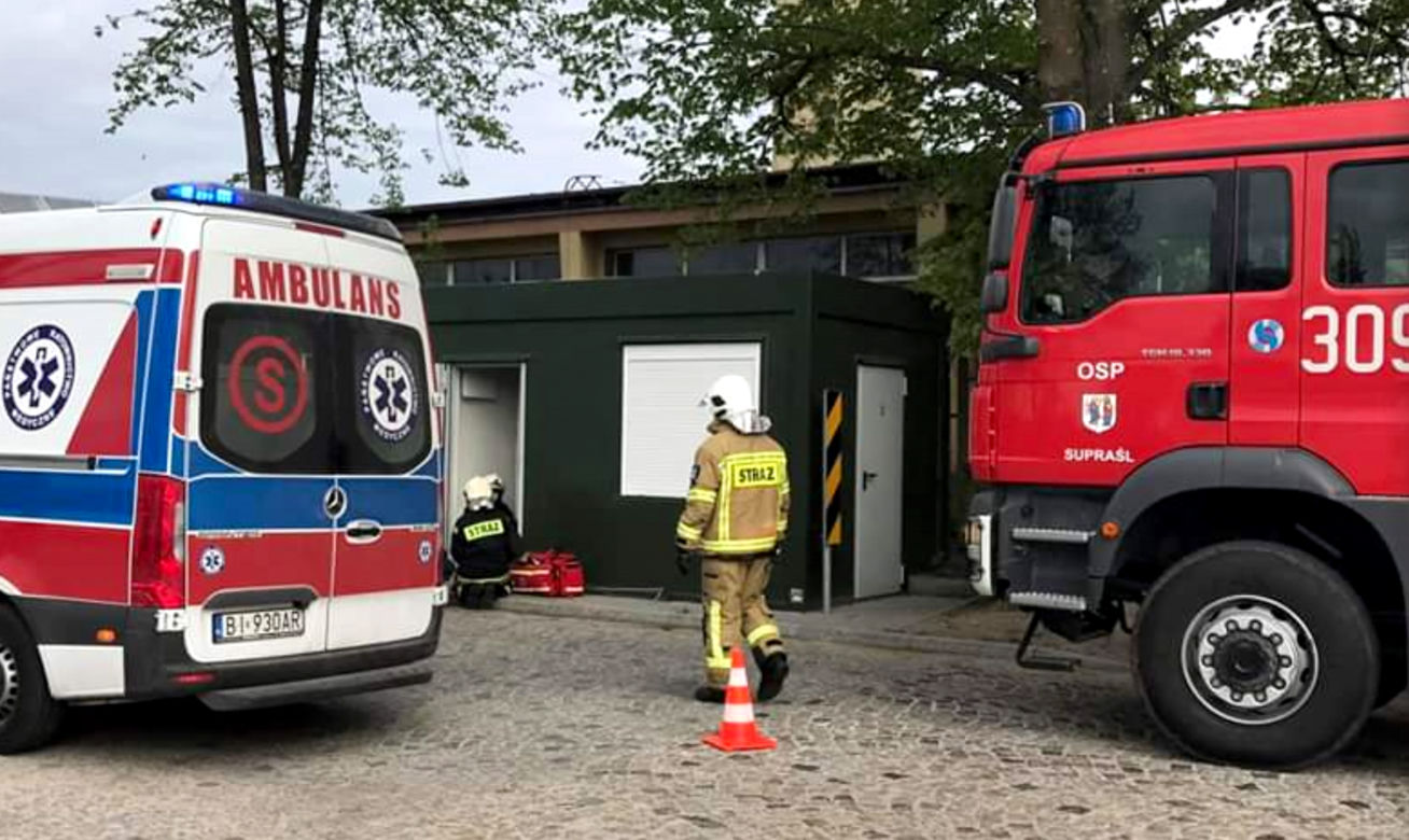 Mężczyzna zatrzaśnięty w WC przez godzinę nie dawał znaku życia
