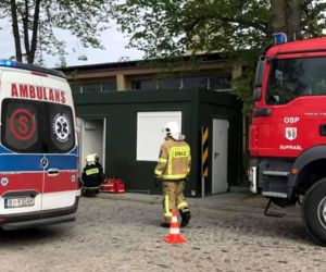 Mężczyzna zatrzaśnięty w WC przez godzinę nie dawał znaku życia