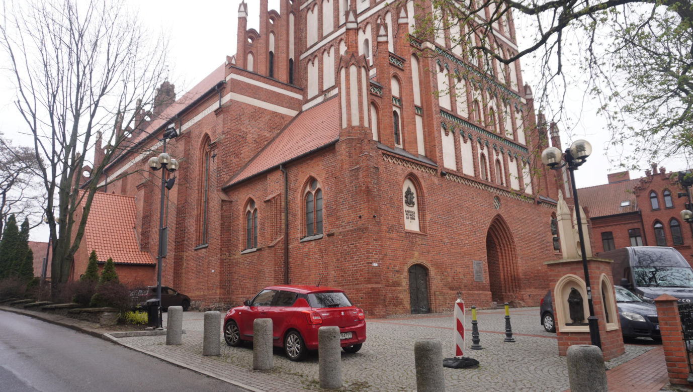 To najpiękniejszy zabytek w woj. warmińsko-mazurskim według AI. „Zachwyca strzelistą sylwetką”
