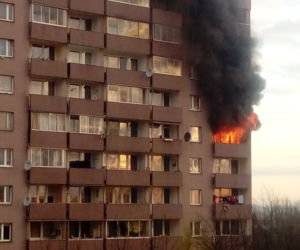 Kraków: Groźny pożar w bloku