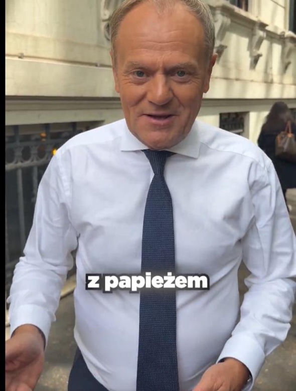 Premier Tusk skoczył na włoską pizzę! "Pizza for Donald!"