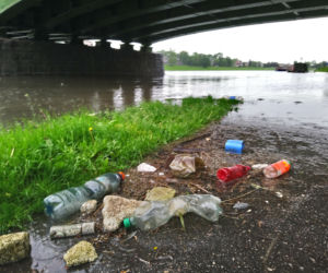 Ulewy w Krakowie 23.05.2019: Wylała Wisła, zalane są bulwary