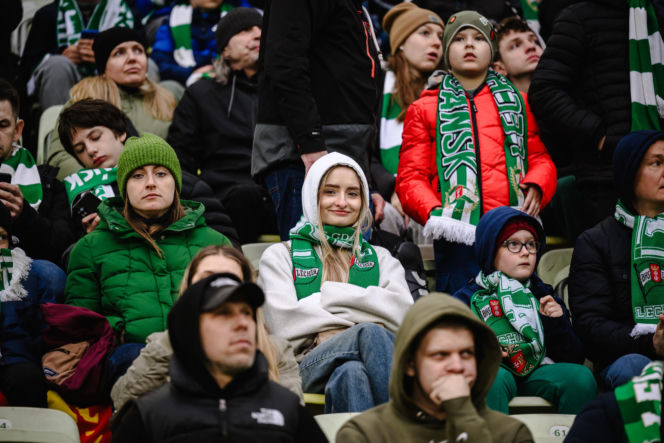 Lechia Gdańsk - Raków Częstochowa; Zdjęcia kibiców z meczu 30. kolejki PKO BP Ekstraklasy