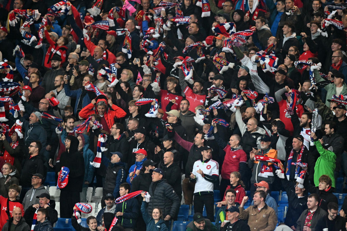 Wisła Kraków - Jagiellonia Białystok; Zdjęcia kibiców i zawodników z meczu 8. kolejki PKO BP Ekstraklasy