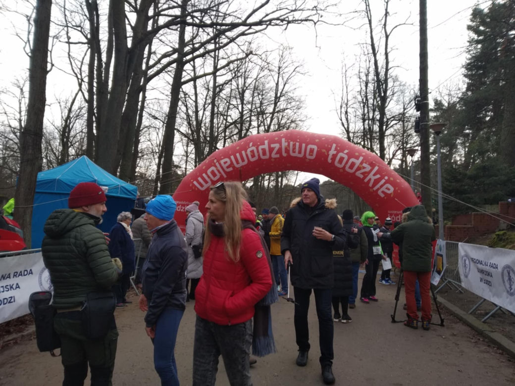 40. Bieg Sylwestrowy w Łodzi. Wśród uczestników był Batman, Obelix i szeryf bez głowy