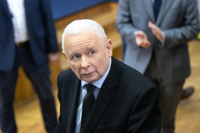 Skandal! Asystent Kaczyńskiego zarabiał 12 tys. zł na godzinę w PZU