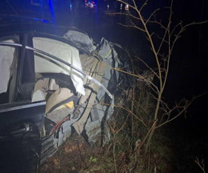 Młody kierowca mercedesa spowodował wypadek. Dwie osoby w szpitalu!