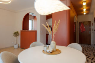 Nail Polish Inspired Interior: Hybryda mieszkania i studia fotograficznego na 63 metrach