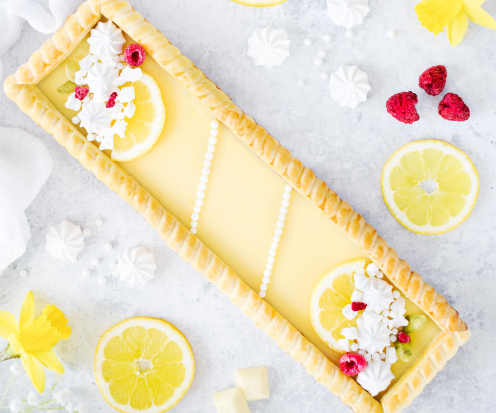 Mazurek cytrusowy z bezą i pistacjami – lekki, świeży i z idealnym balansem smaków