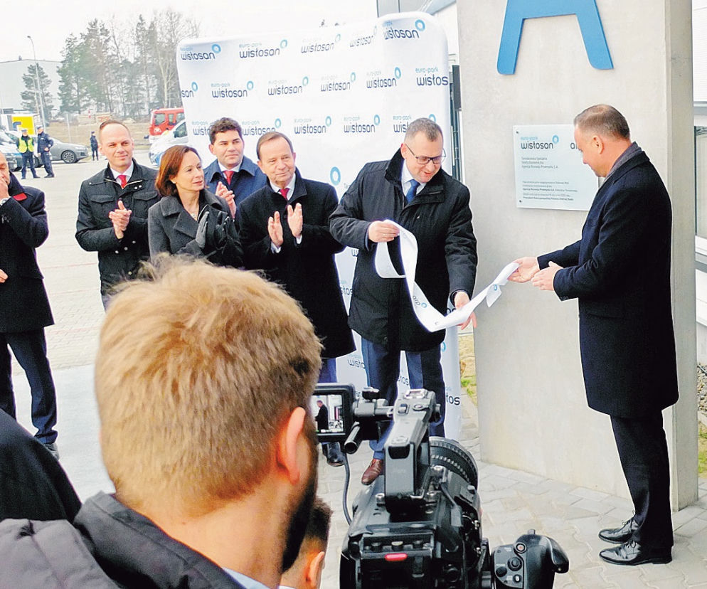 Od Centralnego Okręgu Przemysłowego do Gospodarki 4.0