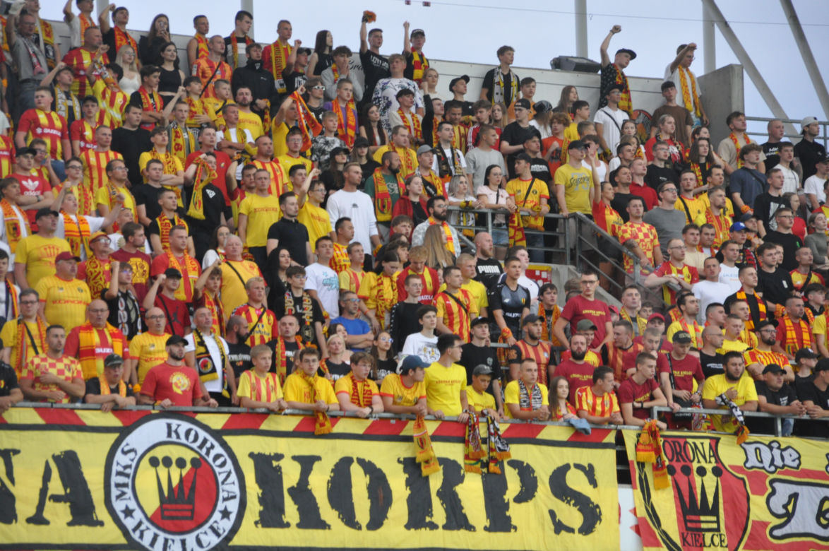 Kibice Korony Kielce na meczu ze Śląskiem Wrocław