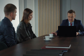 M jak miłość odc. 1916. Majka (Matylda Giegżno), Mateusz (Rafał Kowalski), Piotrek (Marcin Mroczek)