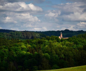 Tu mogą leżeć skarby warte miliony. Poszukiwacze wskazują Dolny Śląsk