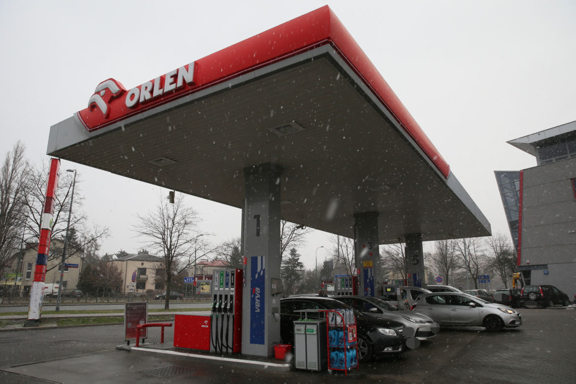 Czy w Polsce paliwo na Orlenie jest najtańsze? Wyniki naszego eksperymentu zaskakują!