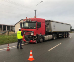 Biała Rządowa: Śmiertelny wypadek na DK 74. Droga jest teraz całkowicie zablokowana