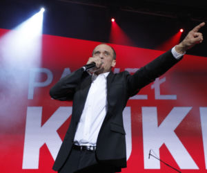 KUKIZ ZARABIA WIĘCEJ NIŻ PREZYDENT