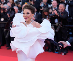 Ma 92 lata, a wygląda młodziej niż 30 lat temu. Joan Collins zachwyca w Cannes