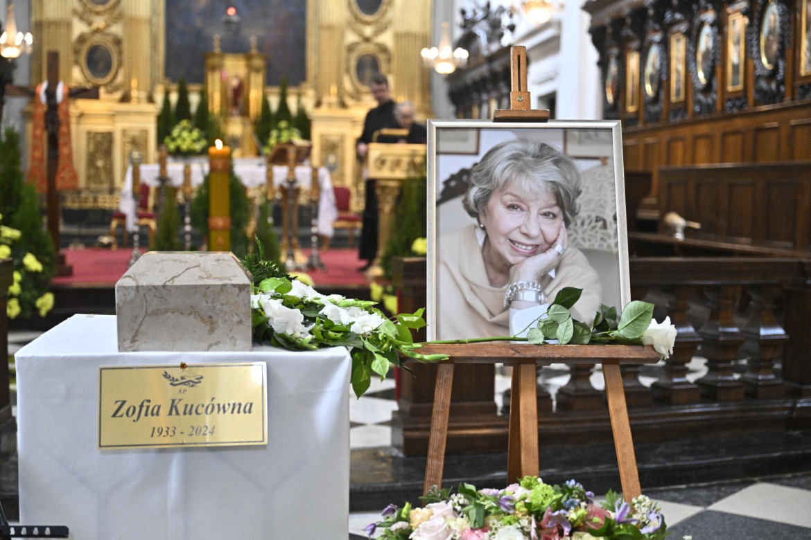 Pogrzeb Zofii Kucówny. Gwiazdy żegnają aktorkę