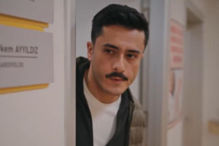 Złoty chłopak, odcinek 280: Orhan wpada w pułapkę Betul i Tayfuna! Test DNA ma być wielkim oszustwem