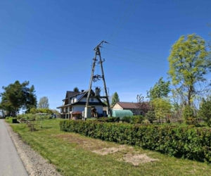 Jeżów. Ta świętokrzyska wieś powstała w XII wieku. Niewielu wie, że była częścią niezwykłej wymiany między zakonnikami. Jak wygląda dziś?