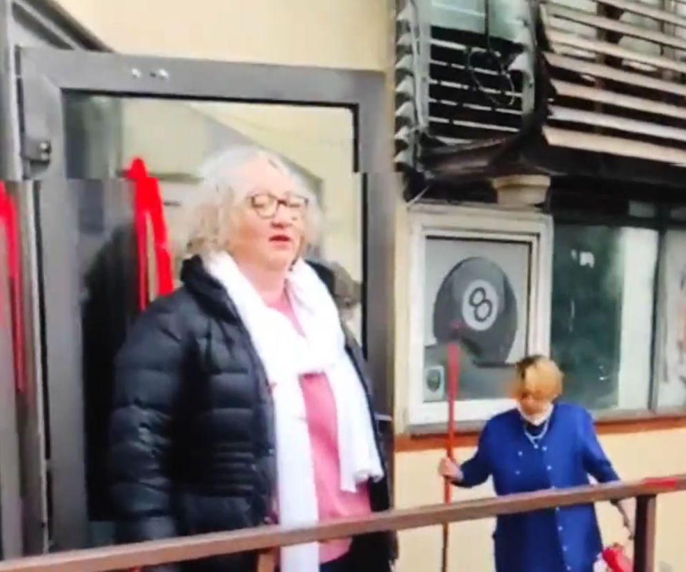 Awantura przed siedzibą PiS. Marta Lempart oberwała od sprzątaczki