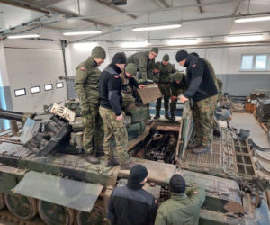 Zawiszacy za sterami legendy. Nowi kierowcy czołgów PT-91 w 15. Brygadzie