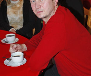Piotr Cyrwus kiedyś i dziś. Tak przez lata zmieniał się aktor znany z roli Ryśka w Klanie