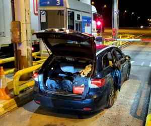 Sensacyjne zatrzymanie na A2. Nagle policjanci wyciągnęli broń