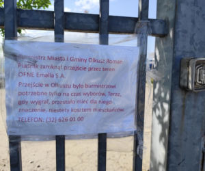 Wstyd i żenada w Olkuszu. Zamknęli mieszkańcom drogę