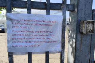Wstyd i żenada w Olkuszu. Zamknęli mieszkańcom drogę