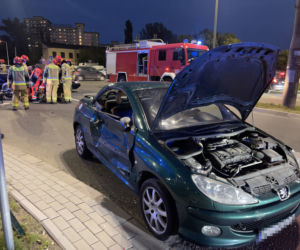 Koszmarny wypadek na Modlińskiej. Motocyklista zderzył się z samochodem